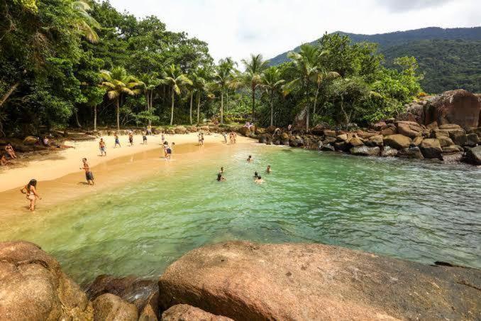 Efferus Hostel Ubatuba Exterior photo