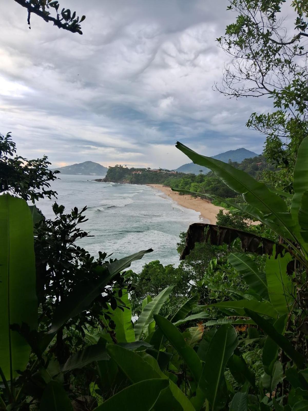 Efferus Hostel Ubatuba Exterior photo